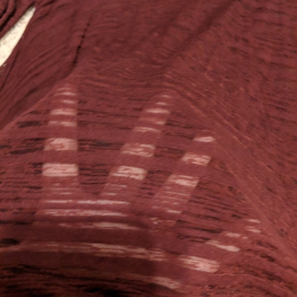 3 for $10 Maroon top - Picture 3 of 3